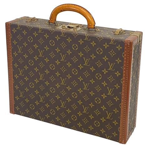 valise louis vuitton ancienne prix|louis vuitton suitcase black.